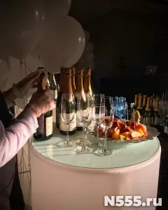 Выездной бар, пирамида из шампанского, Бармен шоу фото 1
